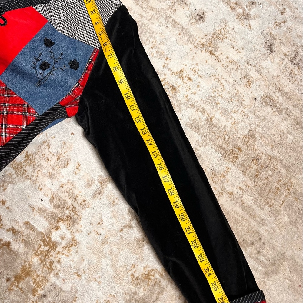 Chic‎ Patchwork Women's Blazer - Black, Red, and Blue - Picture 6 of 7